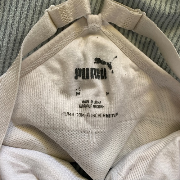 PUMA Seamless Sports Bra in white - Picture 6 of 6